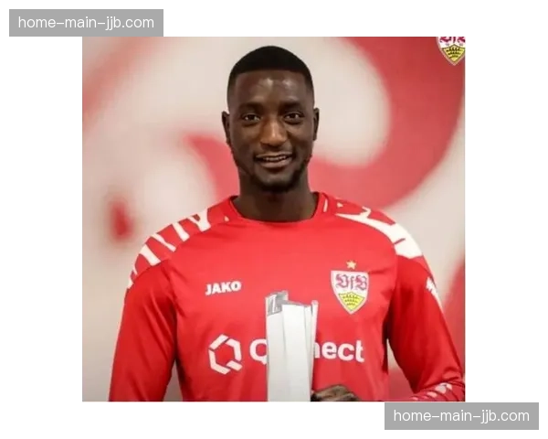 独家专访斯图加特主帅：解析塞罗-吉拉西本赛季爆发的战术角色转变