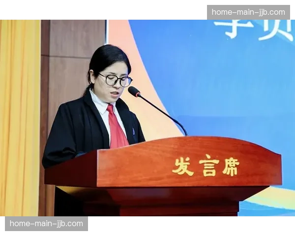 “足球实验室”：门兴青训营引入新设备，用于实时分析小球员控球决策