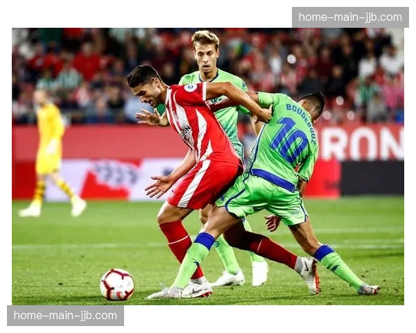 西甲联盟宣布就2027-28赛季起比赛用球赞助商进行招标 西甲联盟宣布就2027-28赛季起比赛用球赞助商进行招标