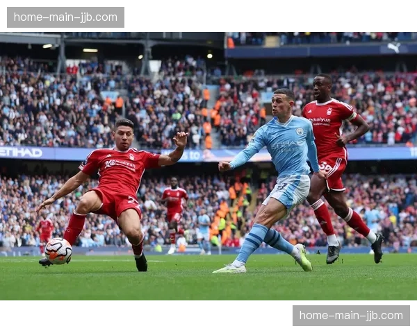 英超首例,诺丁汉森林主场试用新型可降解彩带 英超首例,诺丁汉森林主场试用新型可降解彩带